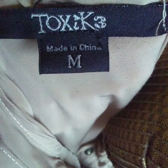 BNWOT JUMPER BEIGE BY TOXIK 3 GATHERED WAIST TOP & SIDE PKTS MED CAPRI STYLE - Picture 6 of 8
